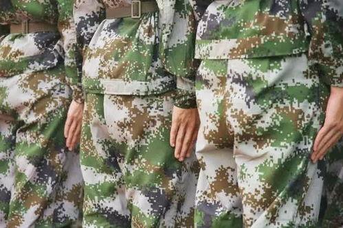 军训的视频吃瓜,吃瓜群众围观“萌新”成长记